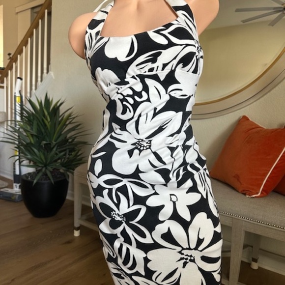 Cache size 8 Hawaiian print white and black party dress - Picture 4 of 12